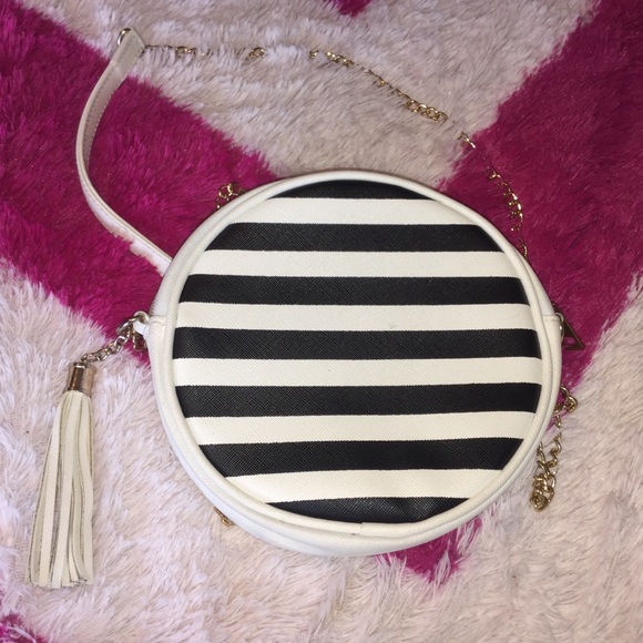 Purse 💞 - Picture 3 of 4